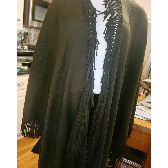 COLDWATER CREEK Fringe Knit Wrap Shawl Sage Green Cape Poncho One Size Brand NEW - Picture 15 of 16